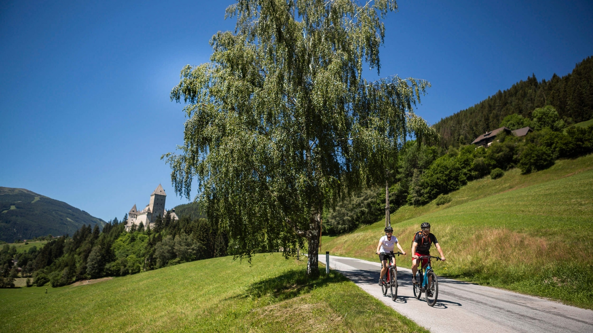 Genuss Radfahren bei der Burg Mauterndorf © Velontour