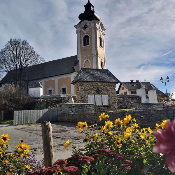 Waldheimat-Runde Pfarrkirche Fischbach © Christine Pollhammer